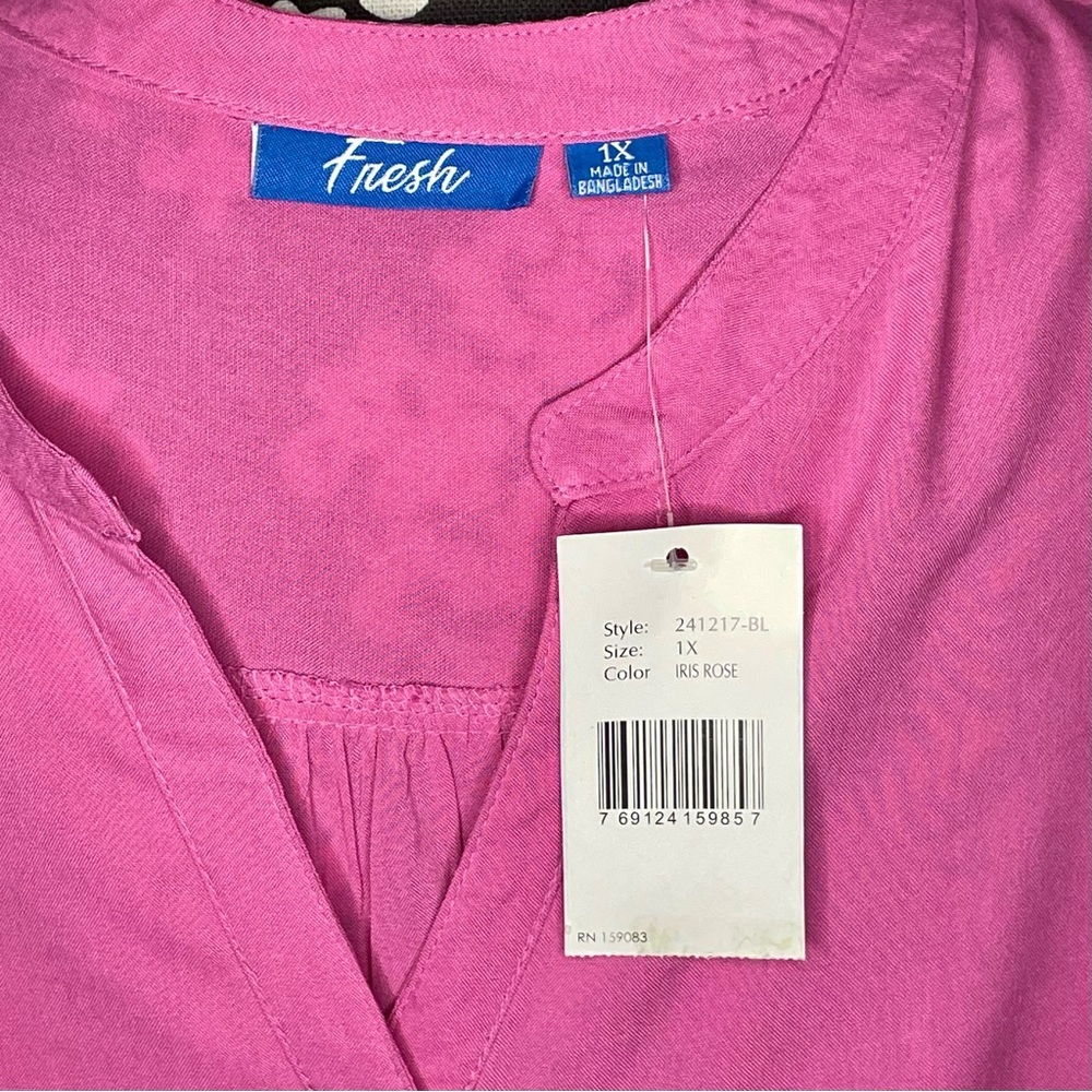 NWT Fresh Sleeveless 3-Button Top​ - Picture 5 of 7